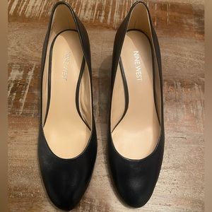 Navy blue Nine West wedges size 6